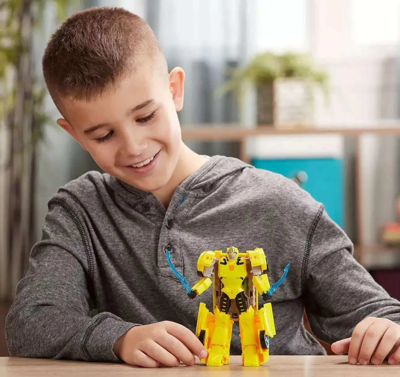 Brand new ๐ Transformers Cyberverse Battle for Cybertron Bumblebee Ultra Action Figure ๐คฉ - Image 4